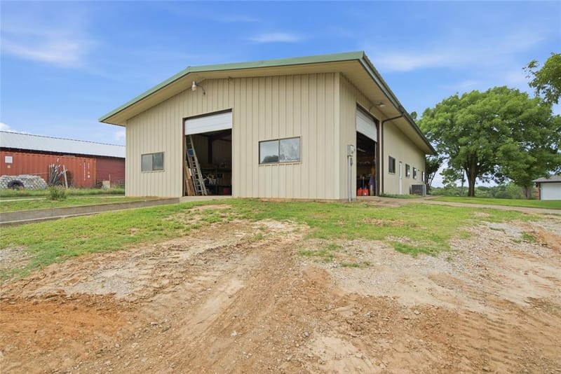 152 Fox Road, Weatherford TX 76088 - Photo 11