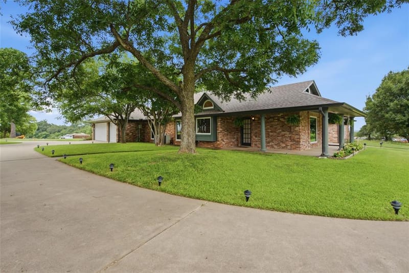 152 Fox Road, Weatherford TX 76088 - Photo 4
