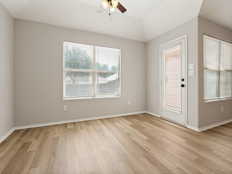 7832 Kansas Avenue, Dallas TX 75241 - Photo 9