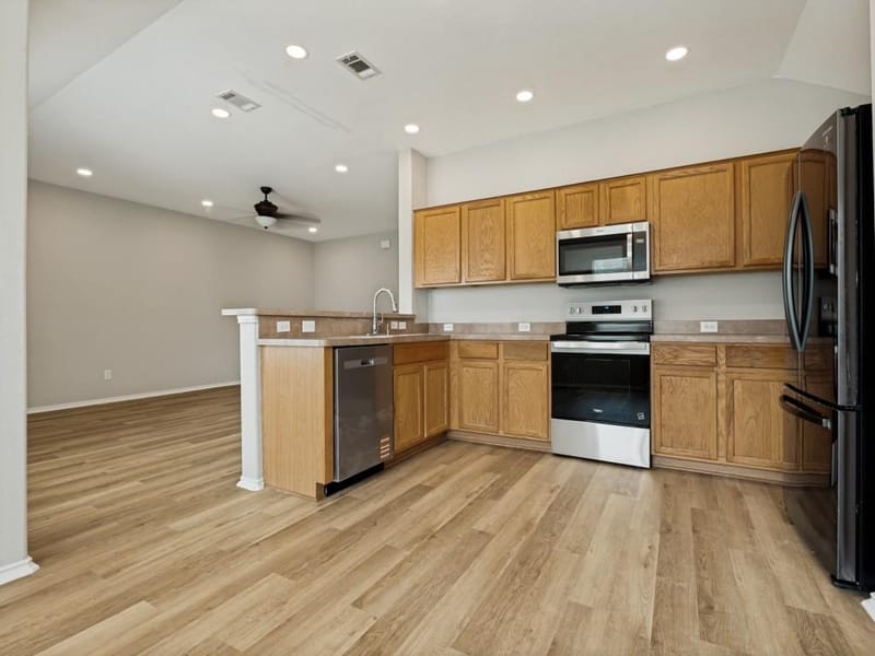 7832 Kansas Avenue, Dallas TX 75241 - Photo 11