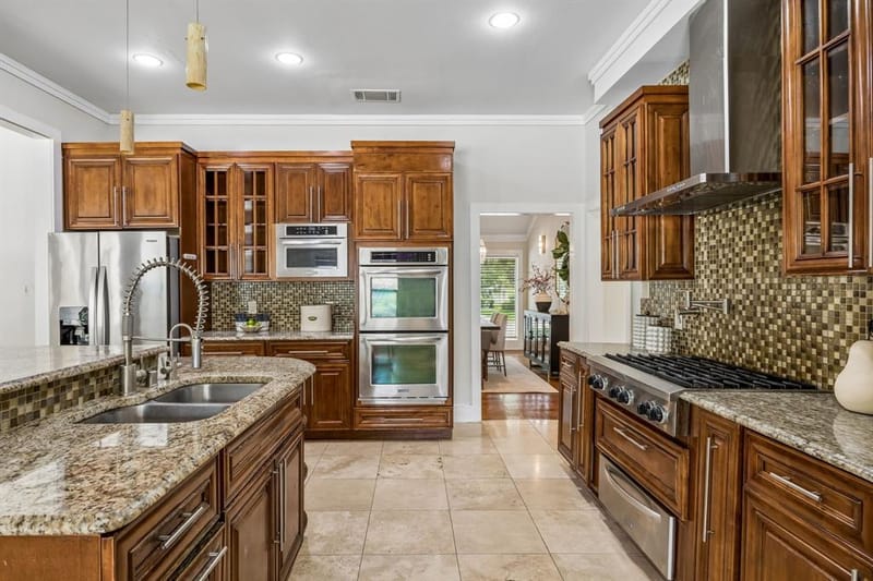 7635 Tanglecrest Drive, Dallas TX 75254 - Photo 12