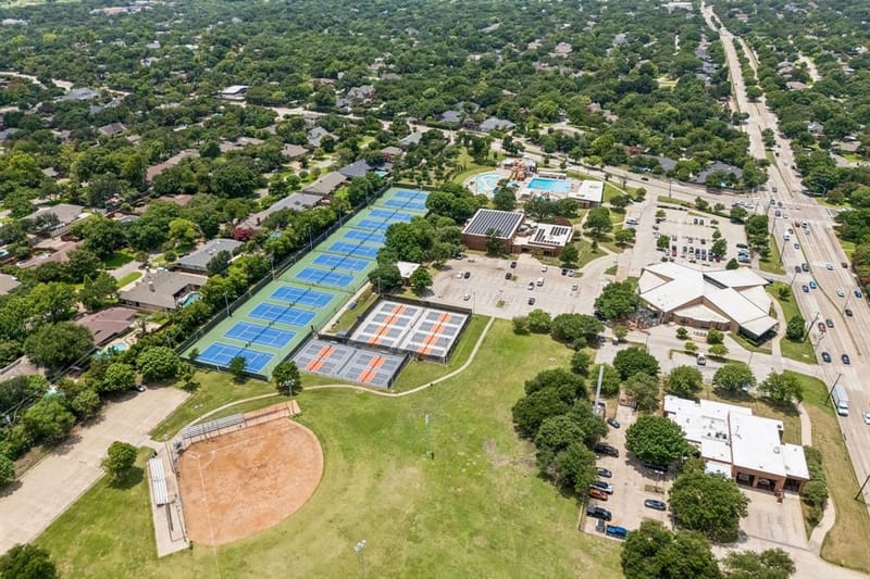 7635 Tanglecrest Drive, Dallas TX 75254 - Photo 40