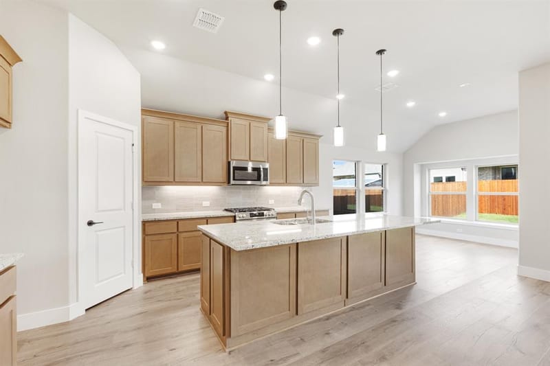 985 Imperial Eagle Road, Alvarado TX 76009 - Photo 10