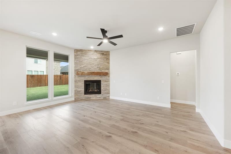 985 Imperial Eagle Road, Alvarado TX 76009 - Photo 8