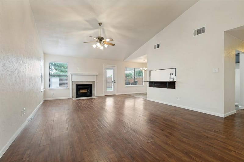 1616 Wickford Drive, Arlington TX 76018 - Photo 7
