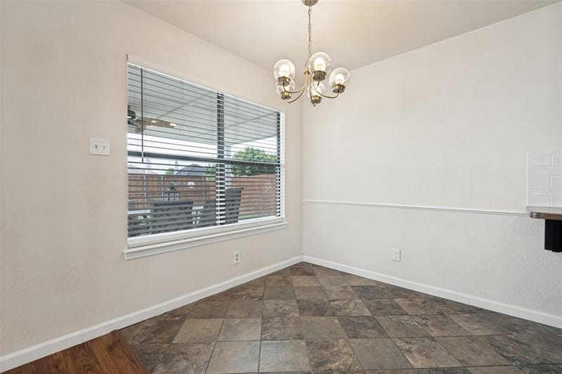 1616 Wickford Drive, Arlington TX 76018 - Photo 11