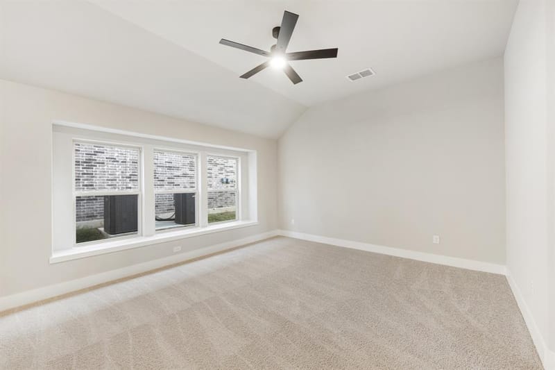 1005 Snowy Owl Drive, Alvarado TX 76009 - Photo 18