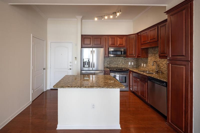 3225 Turtle Creek Boulevard # 1422, Dallas TX 75219 - Photo 8