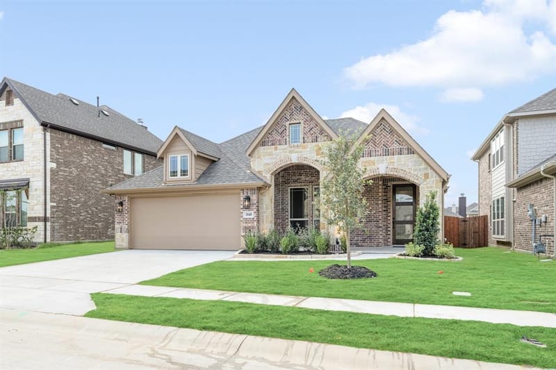 1048 Snowy Owl Drive, Alvarado TX 76009 - Photo 3