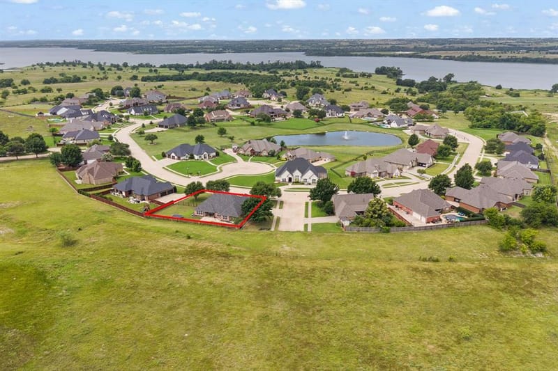 2211 Nottaway Drive, Cleburne TX 76033 - Photo 2