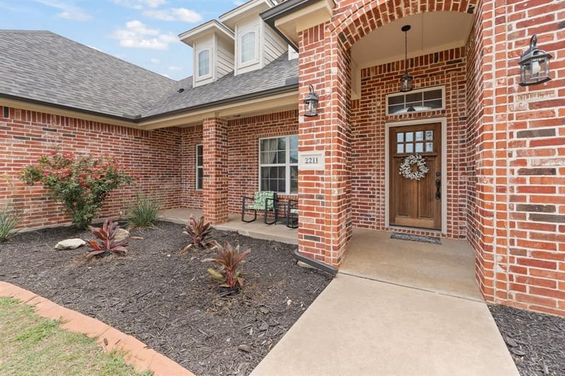 2211 Nottaway Drive, Cleburne TX 76033 - Photo 6