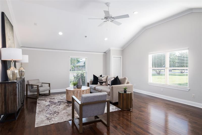 3867 Beutel Court, Dallas TX 75229 - Photo 10