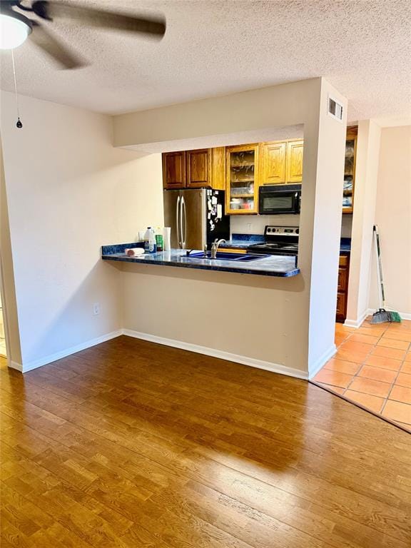 2010 Westkendal Lane, Arlington TX 76015 - Photo 8