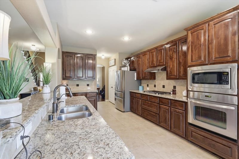 10512 Flat Creek Trail, McKinney TX 75072 - Photo 16
