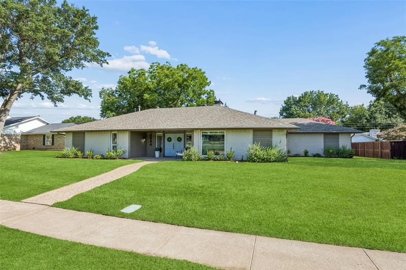 4044 Boca Bay Drive, Dallas TX 75244 - Photo 2