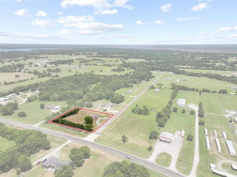 225 Hemby Way, Bonham TX 75418 - Photo 2