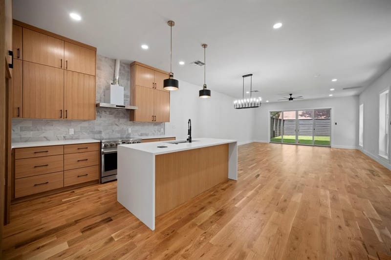 732 Cedar Hill Avenue, Dallas TX 75208 - Photo 9
