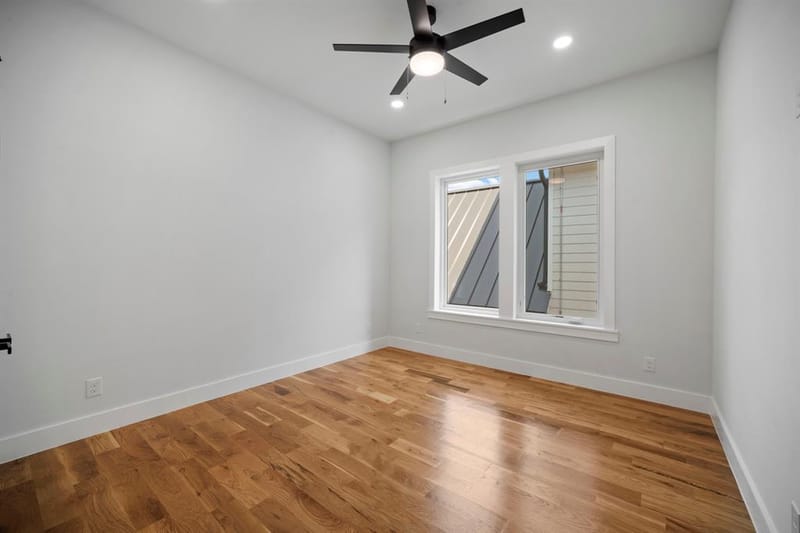 732 Cedar Hill Avenue, Dallas TX 75208 - Photo 19