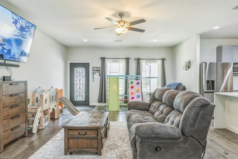 424 N Mcgraw Street, Forney TX 75126 - Photo 3