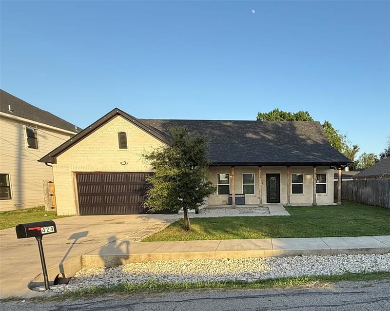 424 N Mcgraw Street, Forney TX 75126