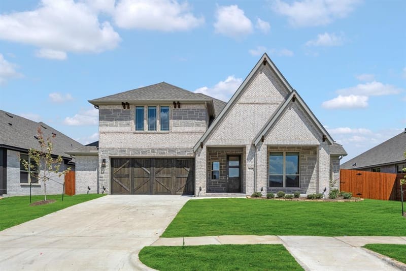 557 Red Maple Road, Waxahachie TX 75165