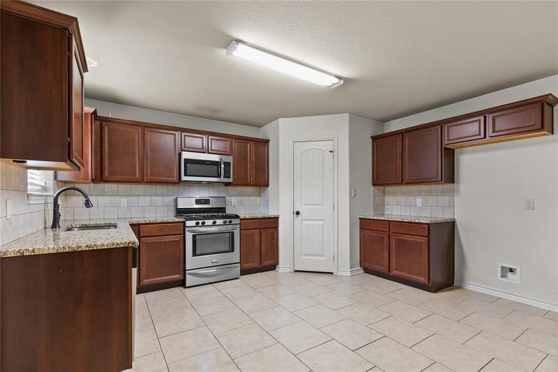 4204 Quail Run Road, Sherman TX 75092 - Photo 11