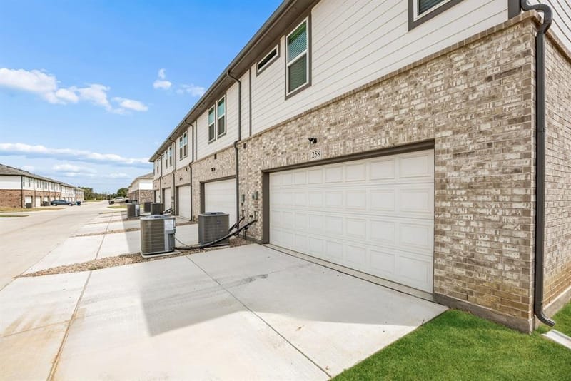 258 Territory Trail # 19, Fort Worth TX 76120 - Photo 25