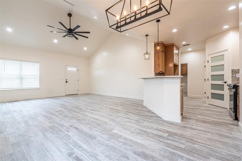 710 N Post Oak Street, Dublin TX 76446 - Photo 8