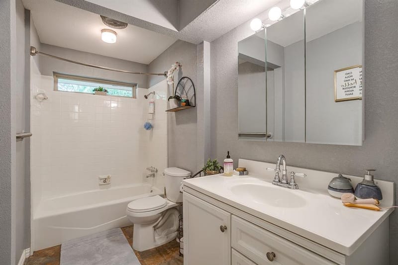1800 Briarcrest Lane, Arlington TX 76012 - Photo 23
