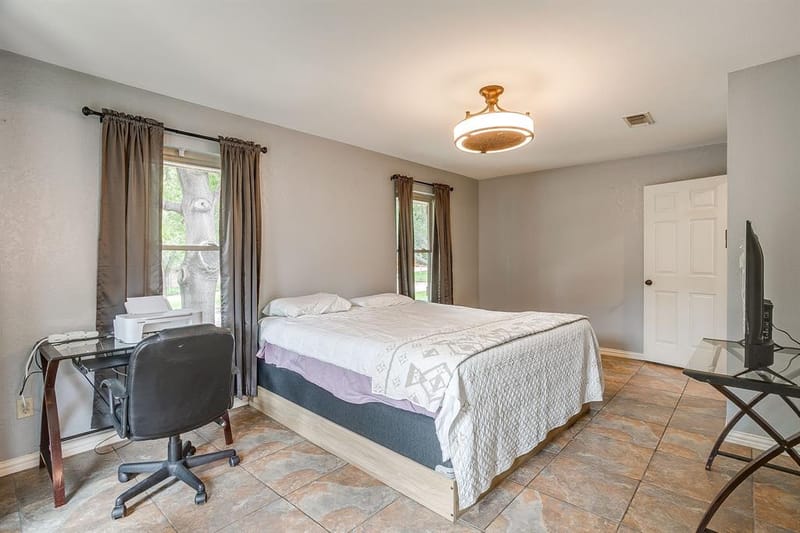 1800 Briarcrest Lane, Arlington TX 76012 - Photo 27