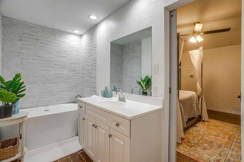 1800 Briarcrest Lane, Arlington TX 76012 - Photo 22