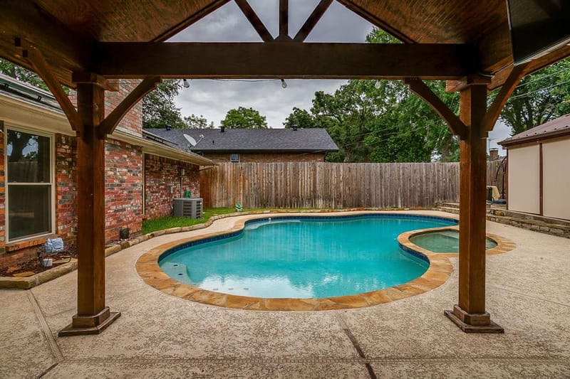 1800 Briarcrest Lane, Arlington TX 76012 - Photo 34