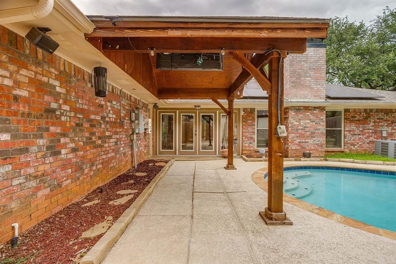 1800 Briarcrest Lane, Arlington TX 76012 - Photo 33