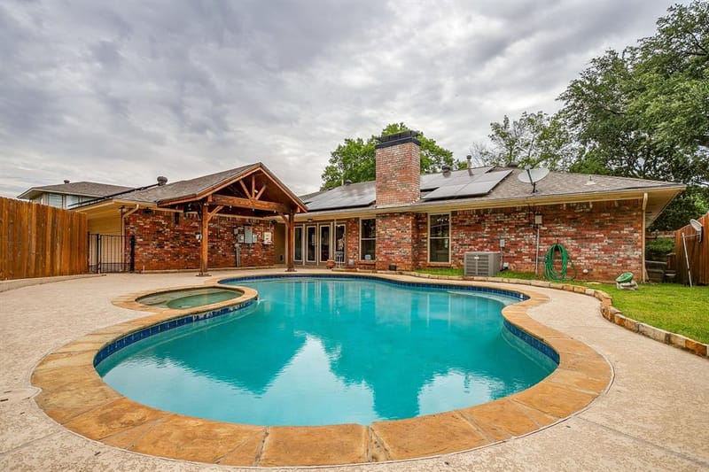 1800 Briarcrest Lane, Arlington TX 76012 - Photo 37