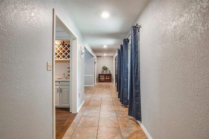 1800 Briarcrest Lane, Arlington TX 76012 - Photo 4