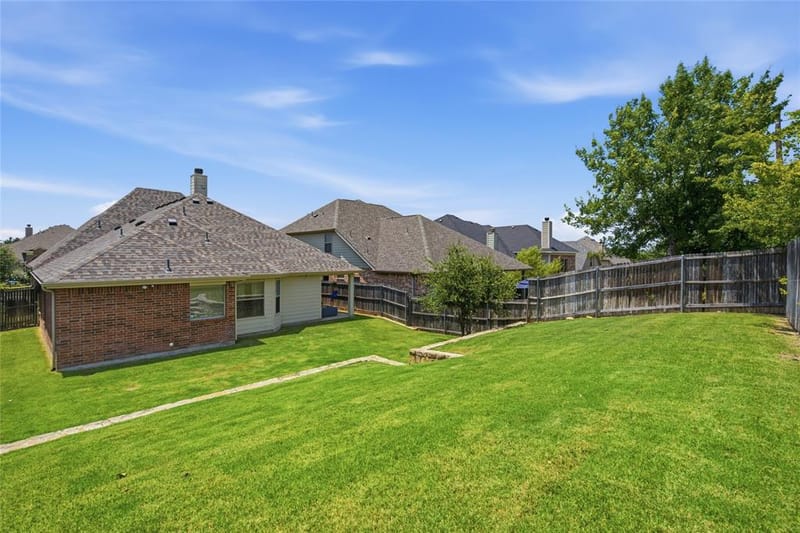 15316 Mallard Creek Street, Fort Worth TX 76262 - Photo 30