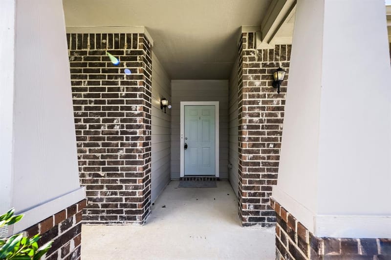 6225 Topsail Drive, Fort Worth TX 76179 - Photo 3