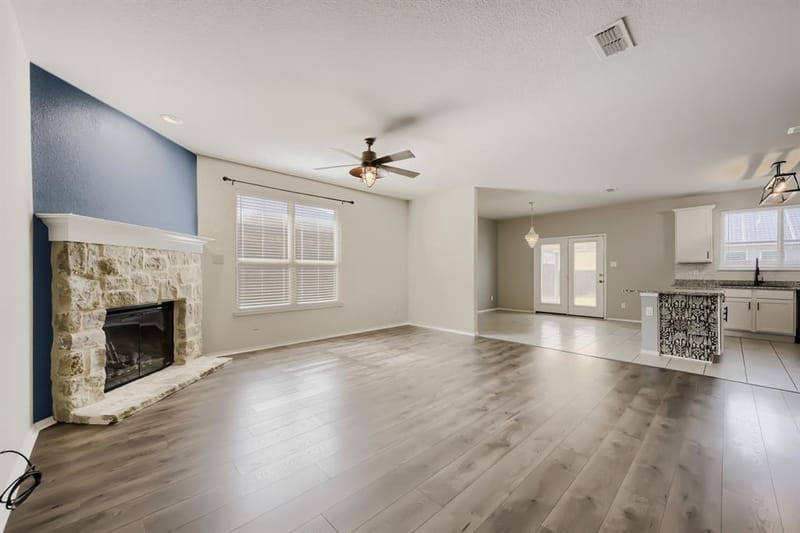 6225 Topsail Drive, Fort Worth TX 76179 - Photo 4