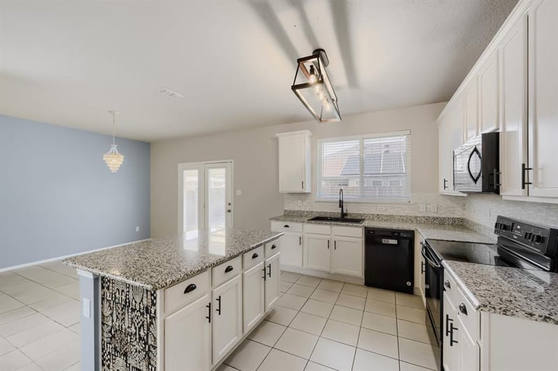 6225 Topsail Drive, Fort Worth TX 76179 - Photo 8