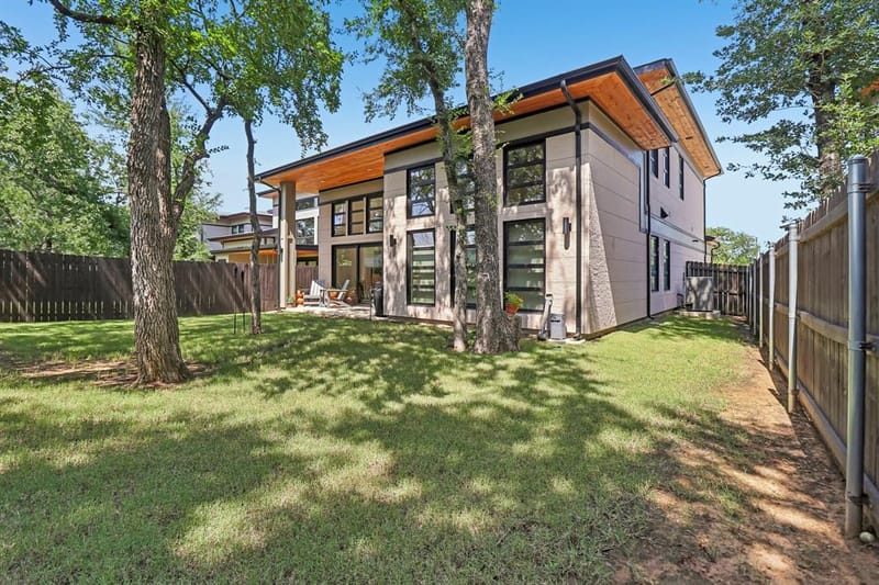3075 Tall Oaks Court, Corinth TX 76210 - Photo 17