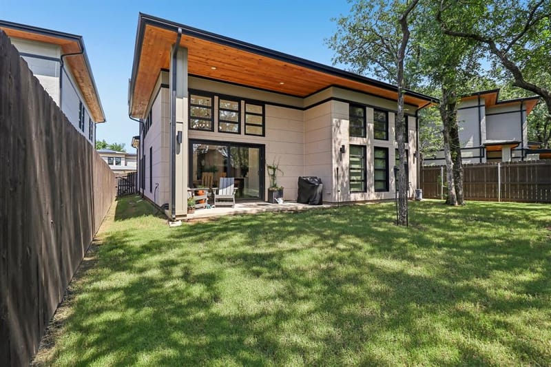3075 Tall Oaks Court, Corinth TX 76210 - Photo 15