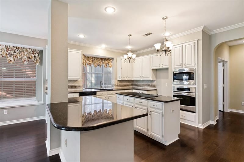7529 Vineyard Trail, Garland TX 75044 - Photo 6