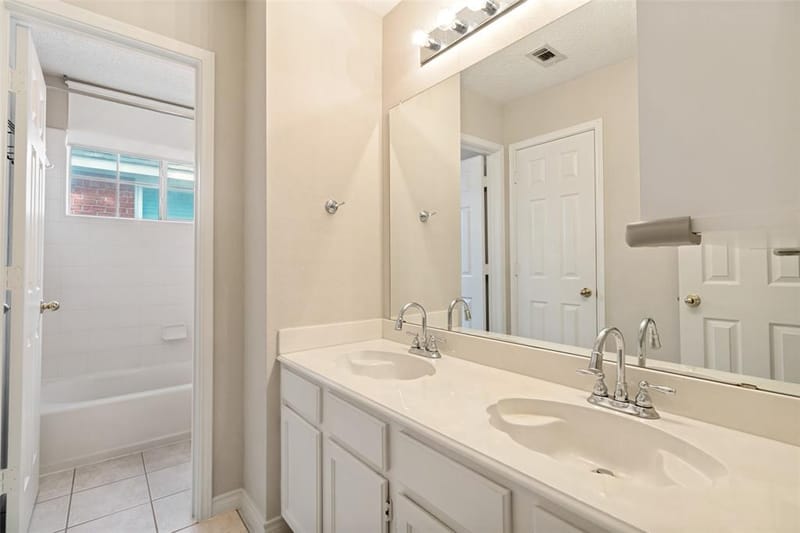 7529 Vineyard Trail, Garland TX 75044 - Photo 17