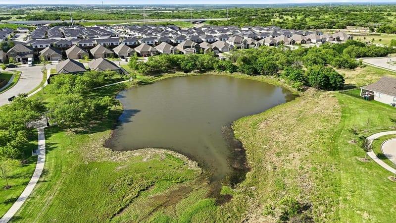 3109 Paruament Drive, Denton TX 76207 - Photo 36