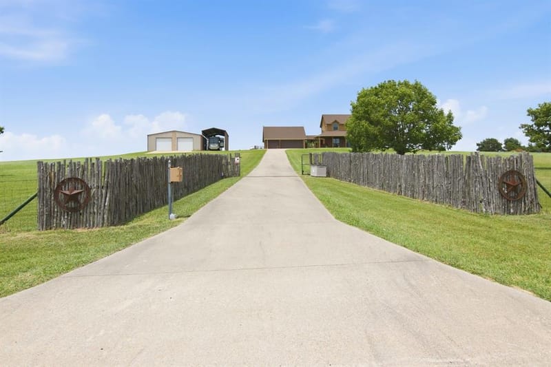 117 John Chisholm Road, Weatherford TX 76087 - Photo 3