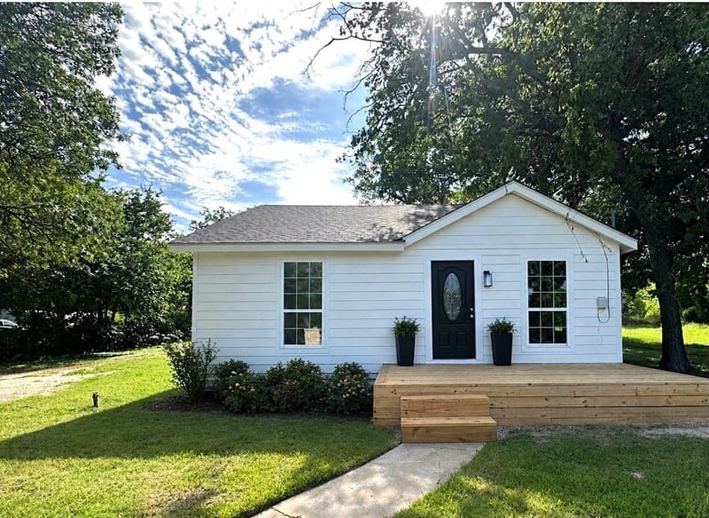 1007 N Lane Street, Comanche TX 76442 - Photo 4