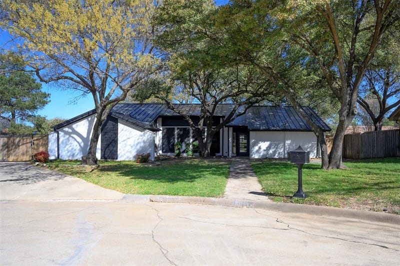 1035 Wilshire Drive, Trophy Club TX 76262 - Photo 2