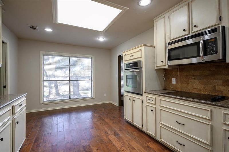 1035 Wilshire Drive, Trophy Club TX 76262 - Photo 9