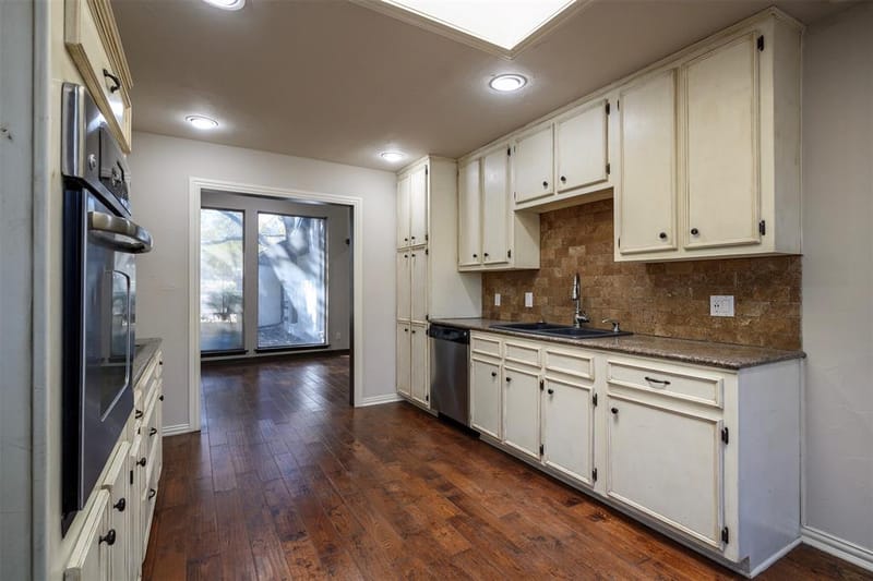 1035 Wilshire Drive, Trophy Club TX 76262 - Photo 8