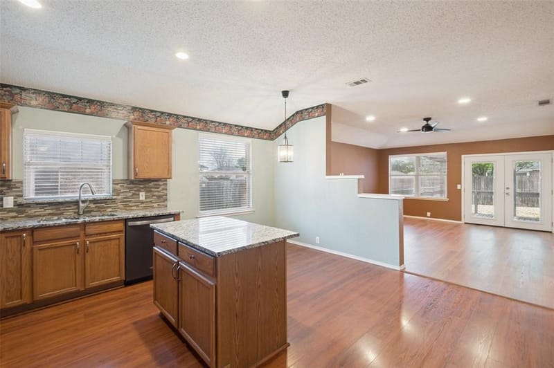 1717 Berkeley Drive, Glenn Heights TX 75154 - Photo 7